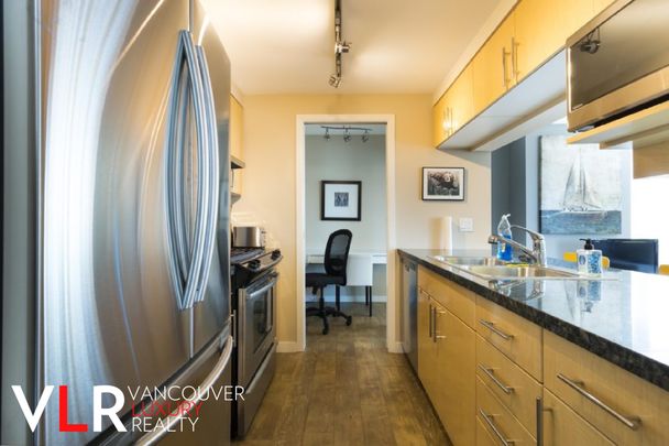 Condo in Downtown Vancouver, BC - Photo 1