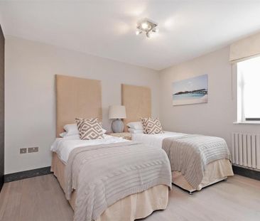 3 bedroom apartment to rent - Photo 6