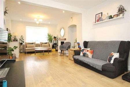 Alibon Road, Dagenham, RM10 - Photo 2