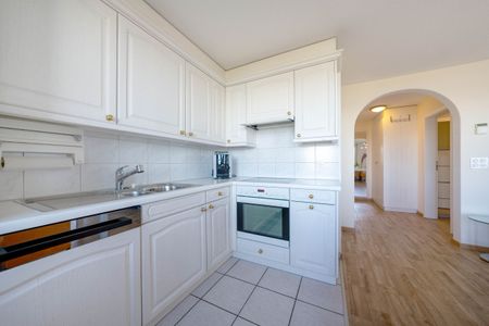 Lake view apartment – with glazed balcony! - Photo 5