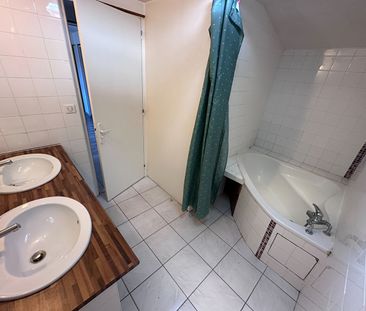 Location Appartement 4 pièces 85m² - Photo 3