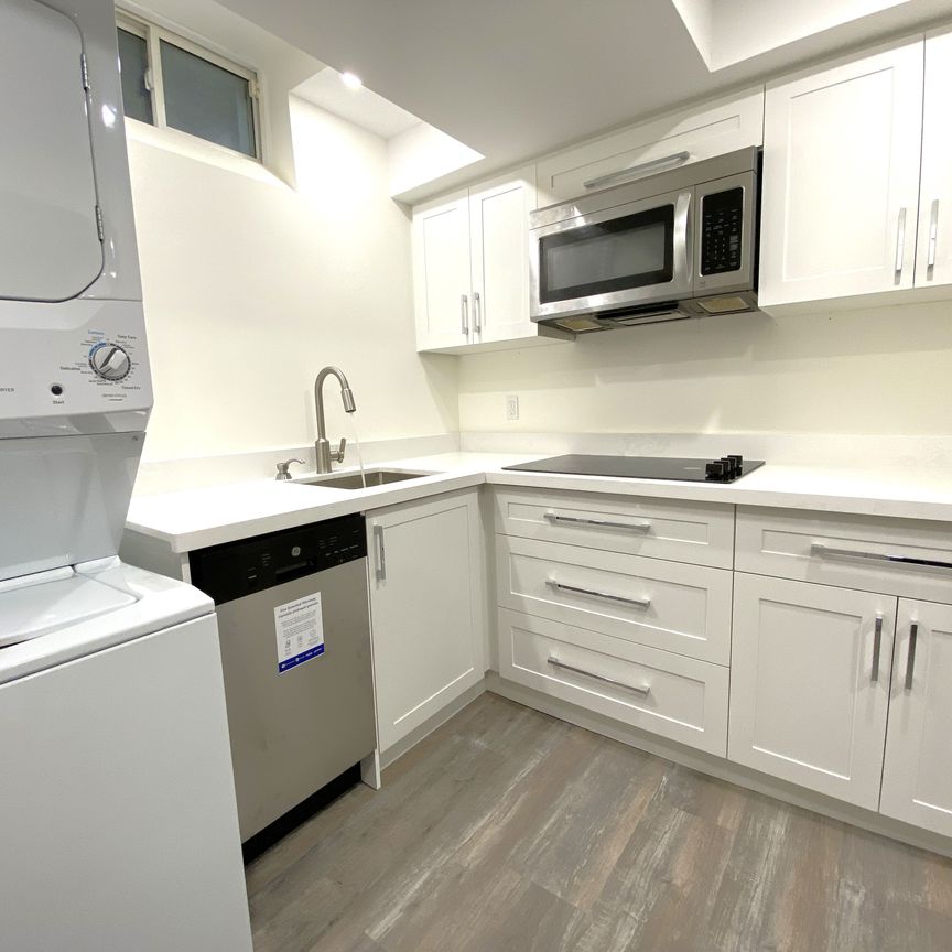 For Lease - 11 Berkshire Court, Whitby, Ontario - Photo 1