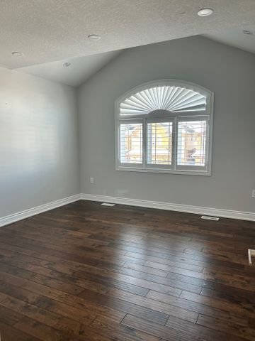 For Lease - 23 Colorado Boulevard, Hamilton, Ontario - Photo 3