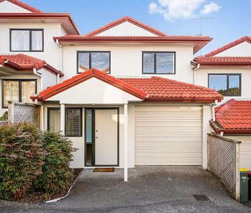 Top Quality 3 Bedroom Townhouse - Photo 2