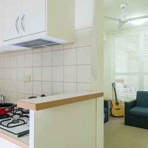 1 Bedroom Standard Apartment - Photo 3