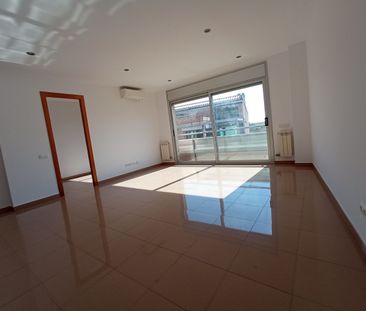 Piso de alquiler en Jaume Ibran, Centre - Photo 5