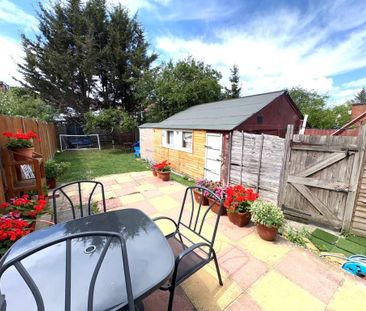 3 bedroom semi-detached house to rent - Photo 4