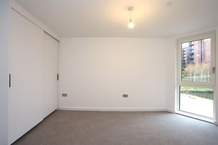 The Railings, Middlewood Locks - Photo 4