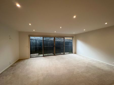 3 bedroom family home - Photo 5