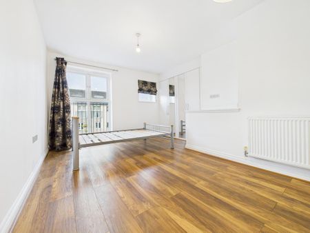 3 bedroom terraced house to rent - Photo 4