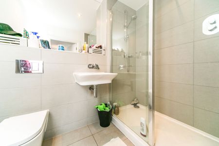 2 bedroom apartment to rent - Photo 5