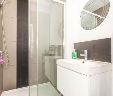 4 bedroom terraced house to rent - Photo 3