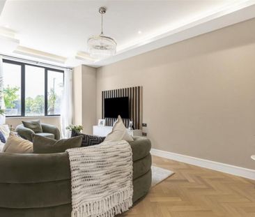 5 bedroom end of terrace house to rent - Photo 1