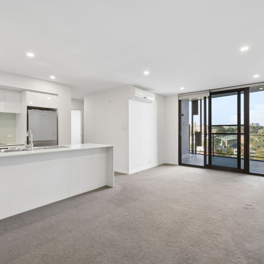53/172 Railway Parade, West Leederville - Photo 1