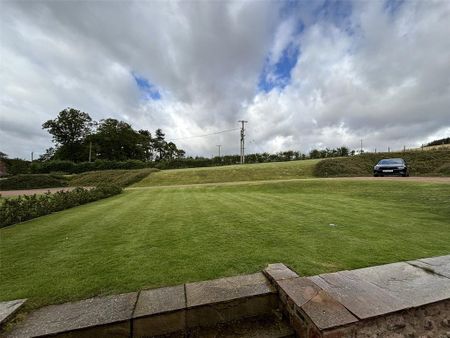 2 bedroom end of terrace house to rent - Photo 4
