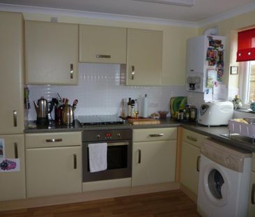 2 bedroom terraced house to rent - Photo 1