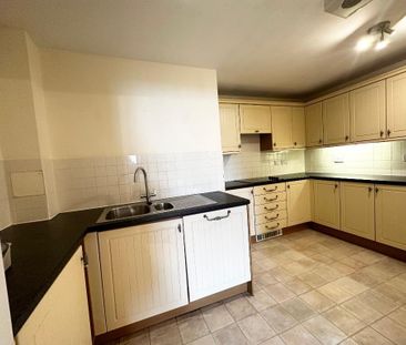 2 bedroom retirement property to rent - Photo 5