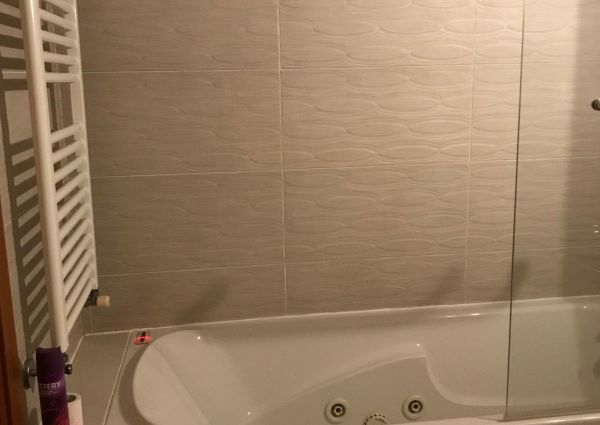 Apartamento T3 com ótimas áreas, junto ao C.C. Glicínias!