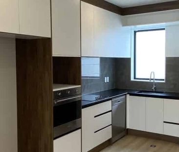 FIRST WEEKS RENT IS FREE!! Modern family home - Photo 5
