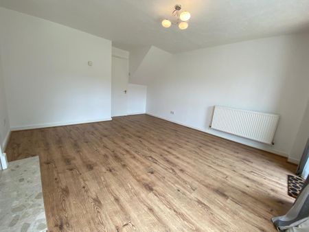 2 bed terraced house to rent in Greenacre Drive, Pontprennau, Cardiff, CF23 - Photo 5