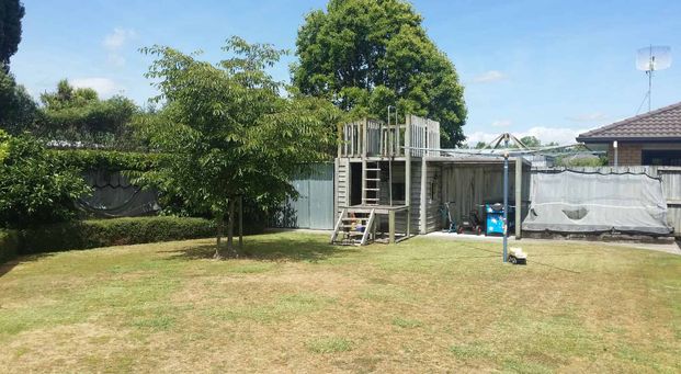 Large family home on 900sqm fully enclosed section - Photo 1