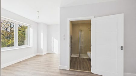 London Road, Camberley, Surrey, GU15 - Photo 4