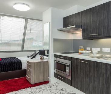 Studio to rent - Photo 2