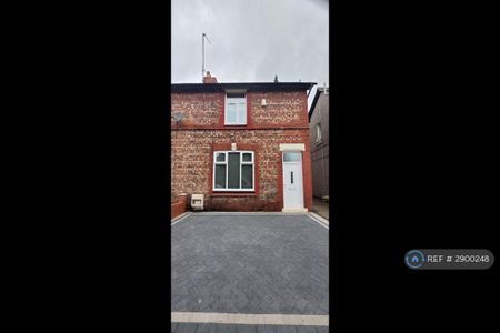 3 bedroom semi-detached house to rent - Photo 3
