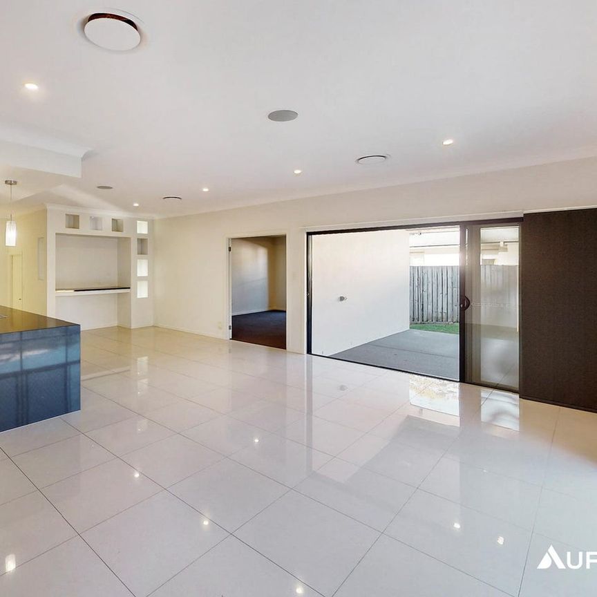 SPECTACULAR PROPERTY OFFERS A STYLISH, MODERN DESIGN THAT IS SURE TO IMPRESS! - Photo 1
