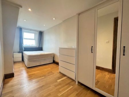 1 Bed Flat, Montana Road, SW17 - Photo 2