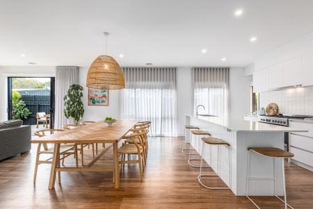 Furnished or Unfurnished Opportunity - Six Month Lease - Photo 3