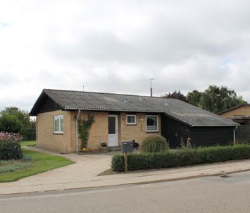 H. C. Andersens Vej m.fl. - Huse i Vrå - Photo 1