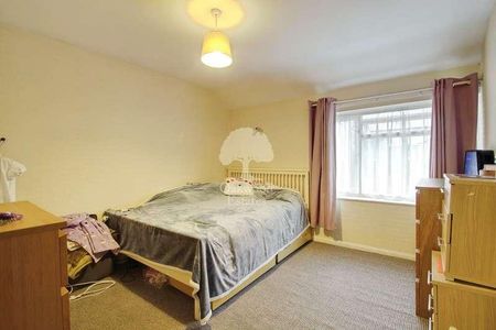 Ripley Close, Langley, SL3 - Photo 3