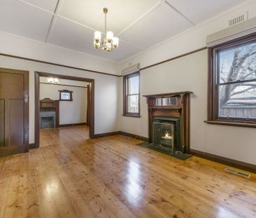2 Narrawong Crescent, Caulfield South - Photo 3