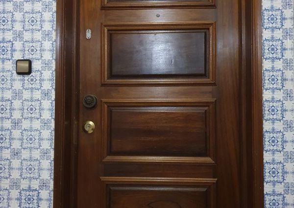 Apartamento T3 situado na zona residencial da Forca, em Aveiro.