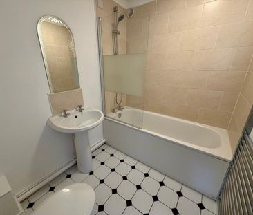 1 bedroom ground floor maisonette to rent - Photo 5