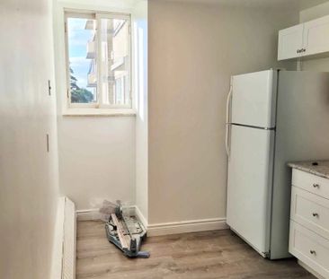 For Lease - 340 Dixon Road Unit# 408, Toronto, Ontario - Photo 1