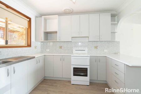 DELIGHTFUL TWO BEDROOM UNIT IN QUIET COMPLEX - Photo 2