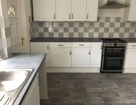 3 bedroom link detached house to rent - Photo 5