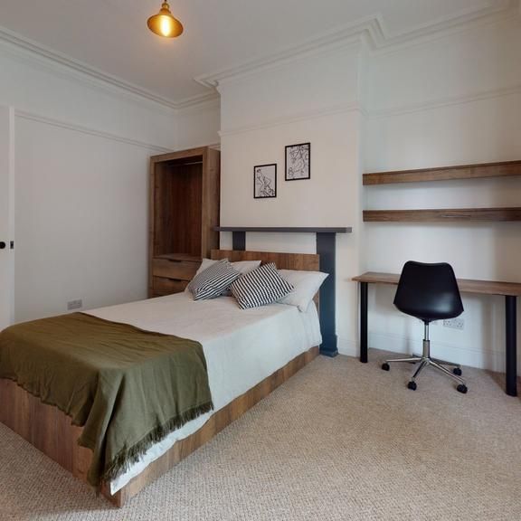 6 bedroom house to rent - Photo 1