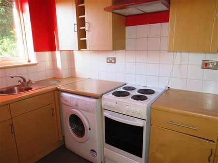 1 bedroom flat to rent - Photo 3
