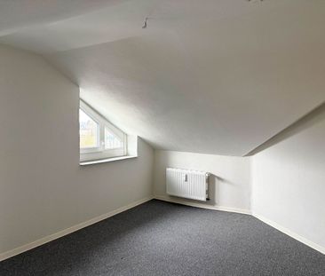 Außergewöhnlich Wohnen unterm Dach: Mietwohnung mit vier Zimmern in... - Photo 6