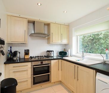 2 bedroom maisonette to rent - Photo 3