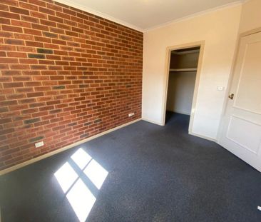 FUNKY FITZROY LIFESTYLE AWAITS - Photo 6