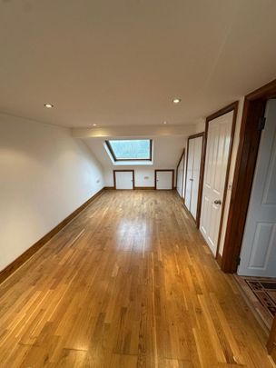 5 Bed End Terrace, Lakehall Gardens, CR7 - Photo 1