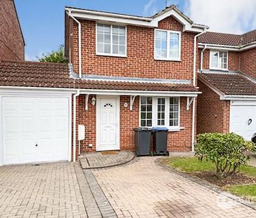 3 bedroom detached house to rent - Photo 4