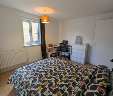 2 Bed Flat, Stainsbury Street, E2 - Photo 4