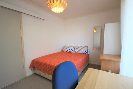 8-bedroom shared house / townhouse, Milne st - Photo 5