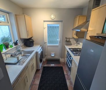 Room in a Shared House, Edenhurst Avenue, CH44 - Photo 3