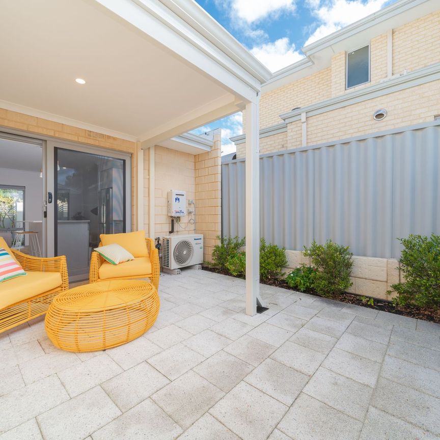 Convenient Location @ $850 Per Week - Photo 1